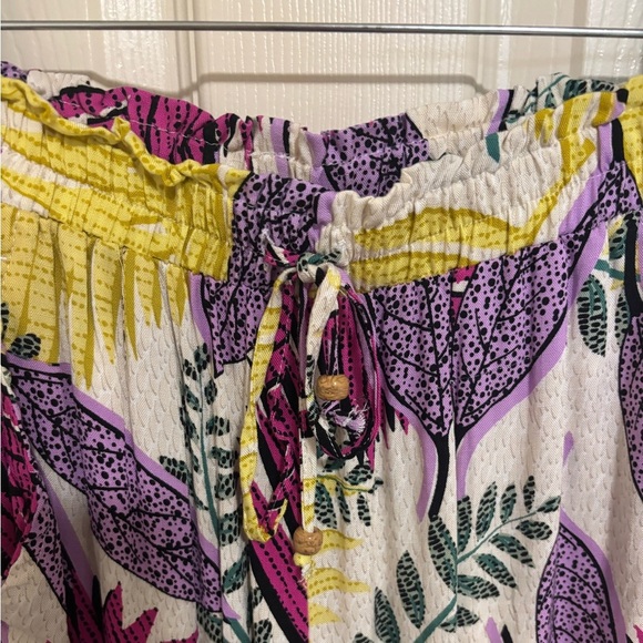 Jane + Delancey Tropical Leaf Matching SET —
Blouse & Wide-Leg Pants | XS - Picture 7 of 12